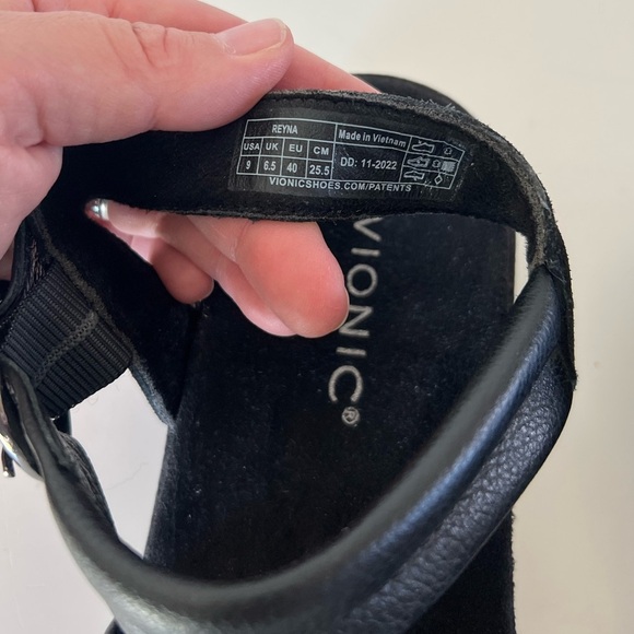 Vionic Reyna Black Platform Ankle Stap Sandals Size 9 - Picture 5 of 12